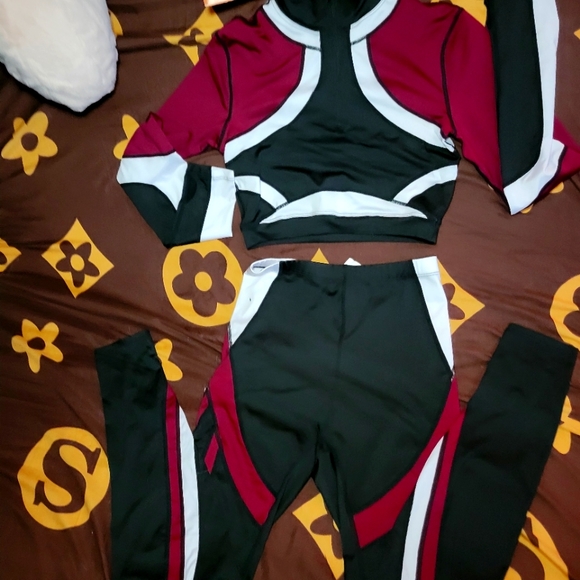 WORK OUT SET - Picture 1 of 4